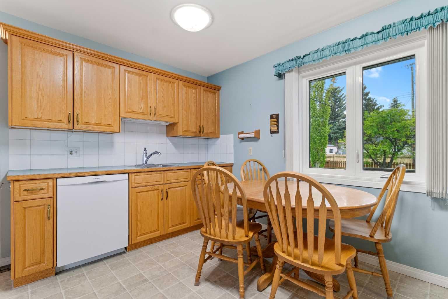 35 Beaupre Crescent 