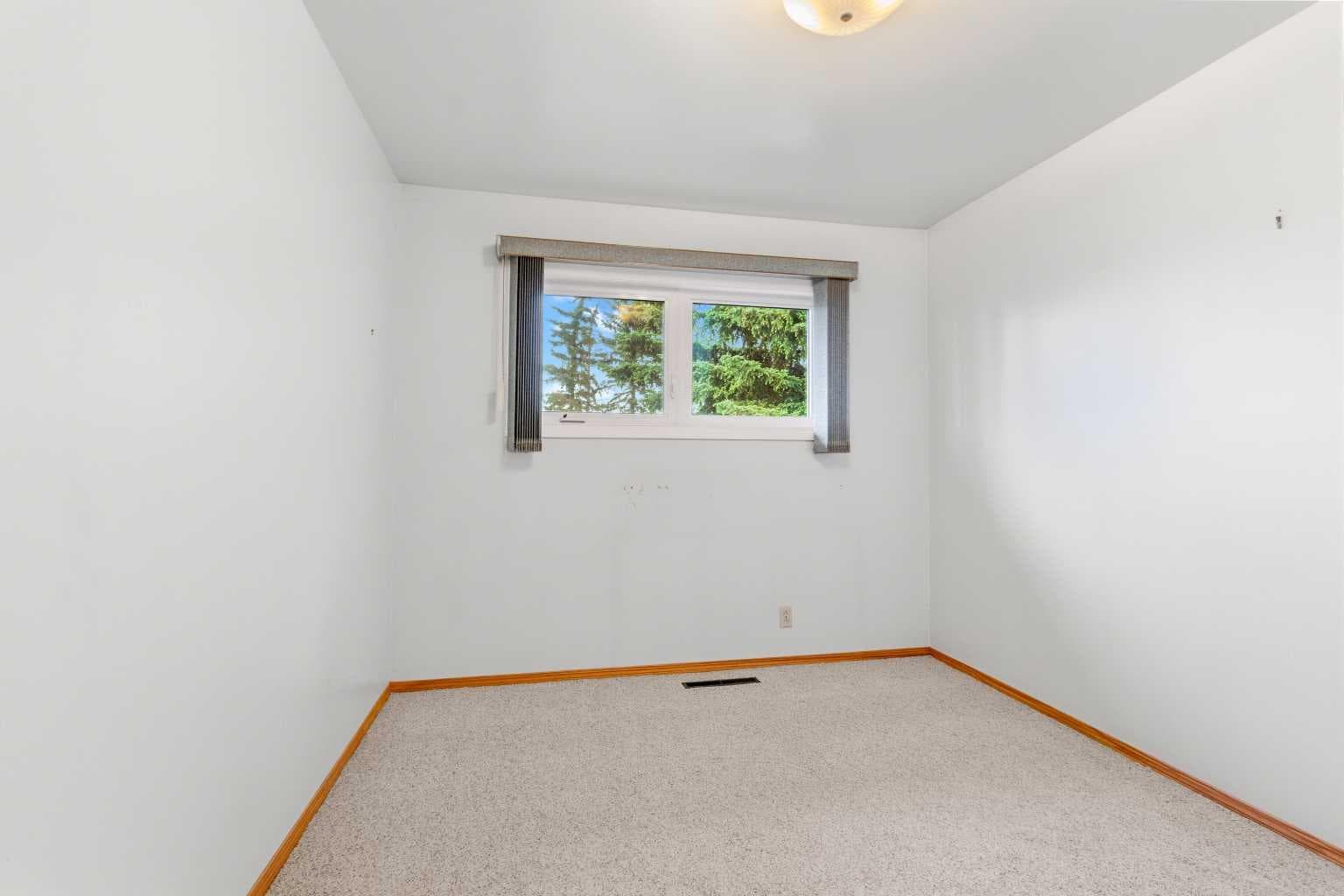 35 Beaupre Crescent 