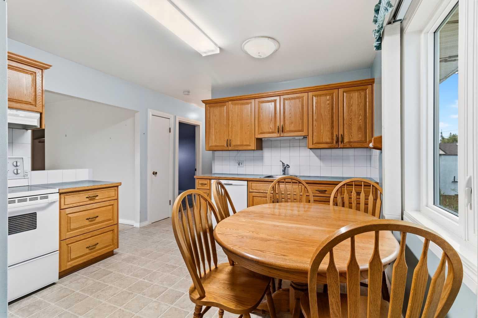 35 Beaupre Crescent 