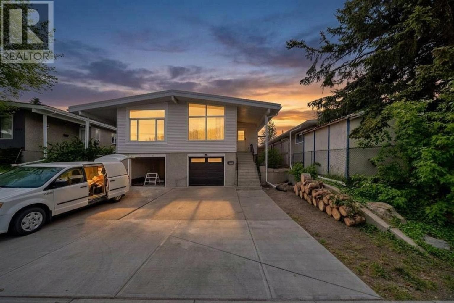1635 24 Avenue NW