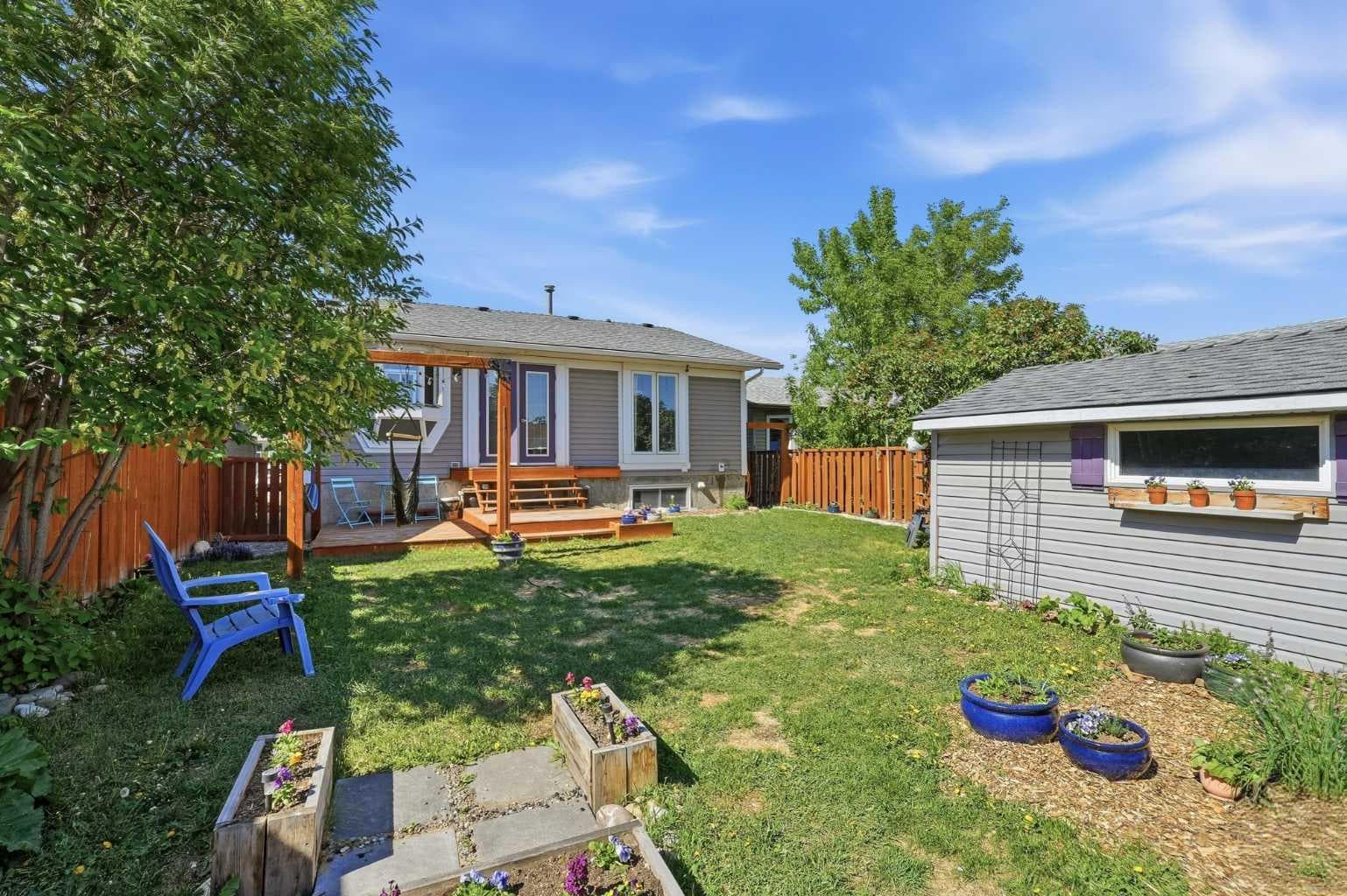 420 Summerwood Place SE