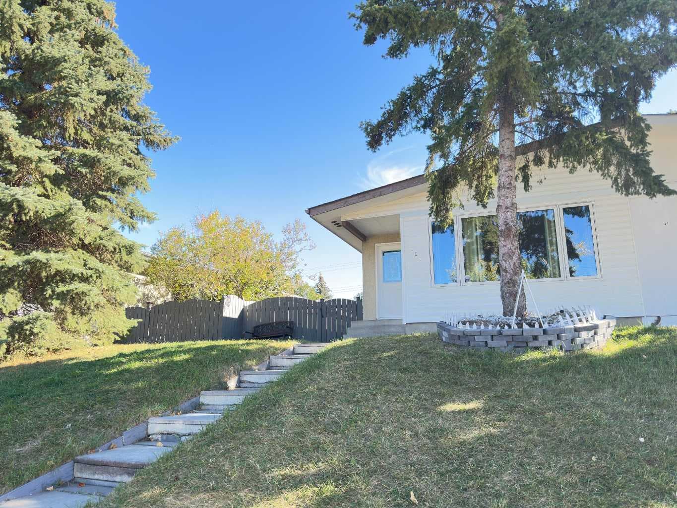 121 Huntford Close NE