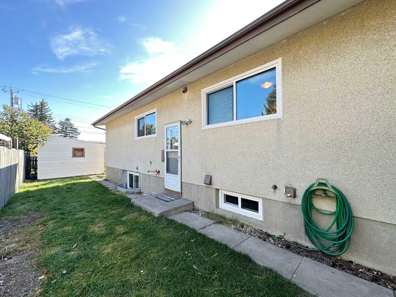 121 Huntford Close NE