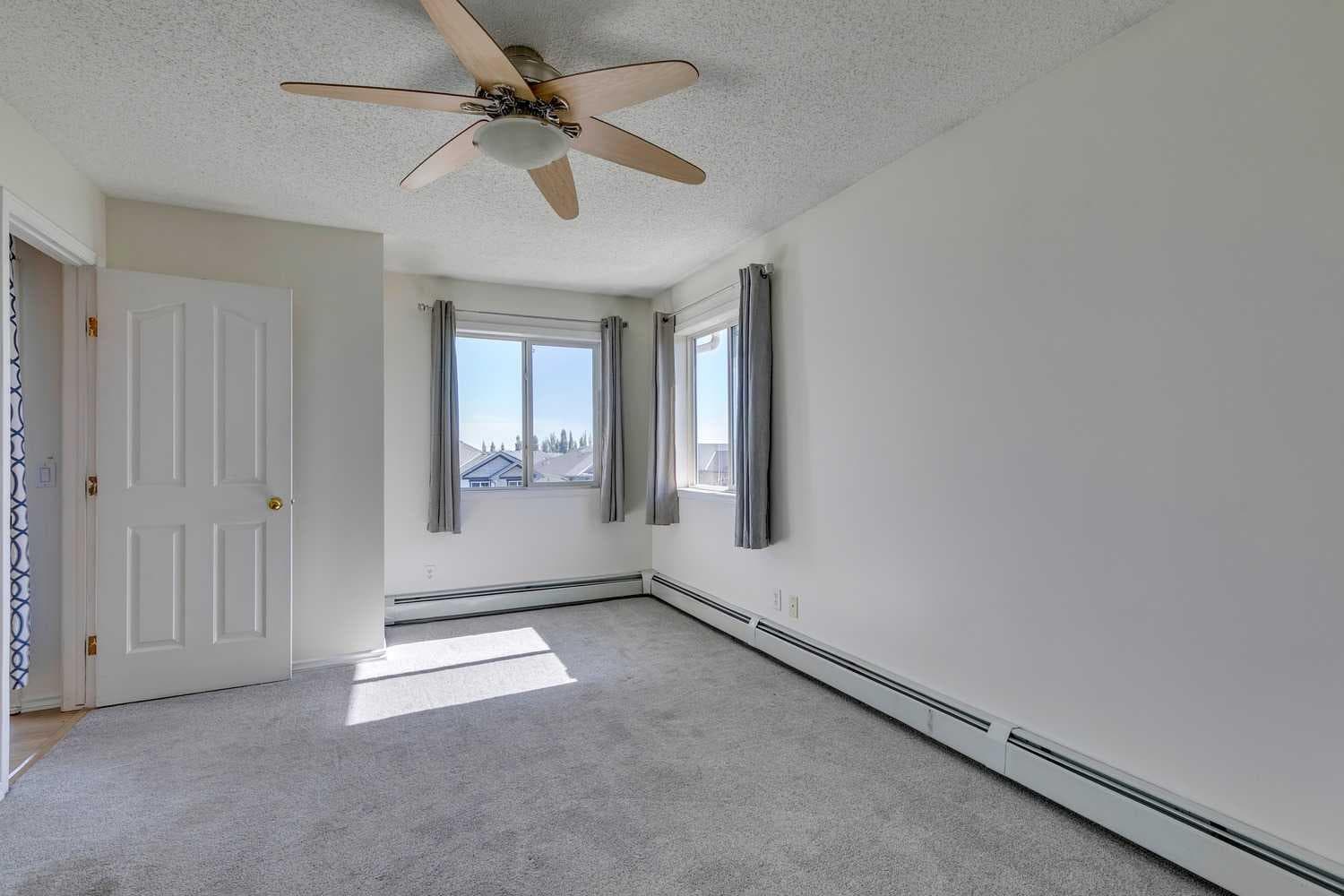 301, 7301 Valleyview Park SE