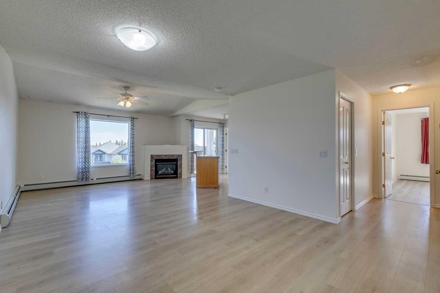 301, 7301 Valleyview Park SE