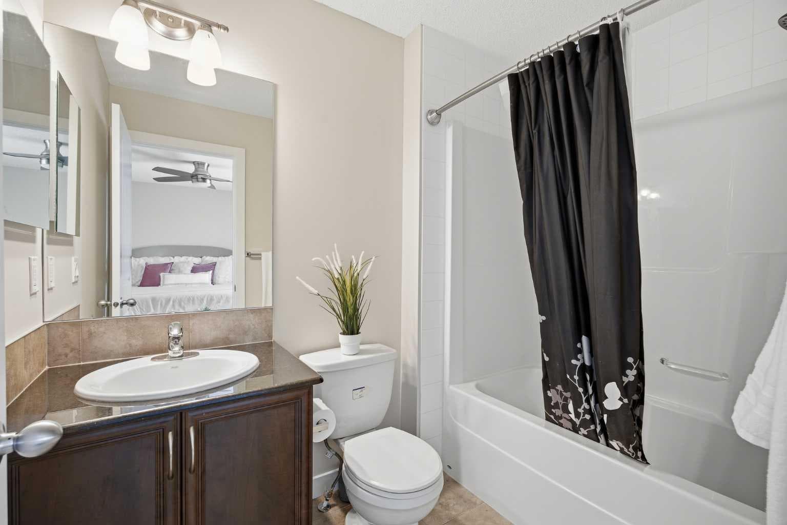 266 Kingsbridge Road SE