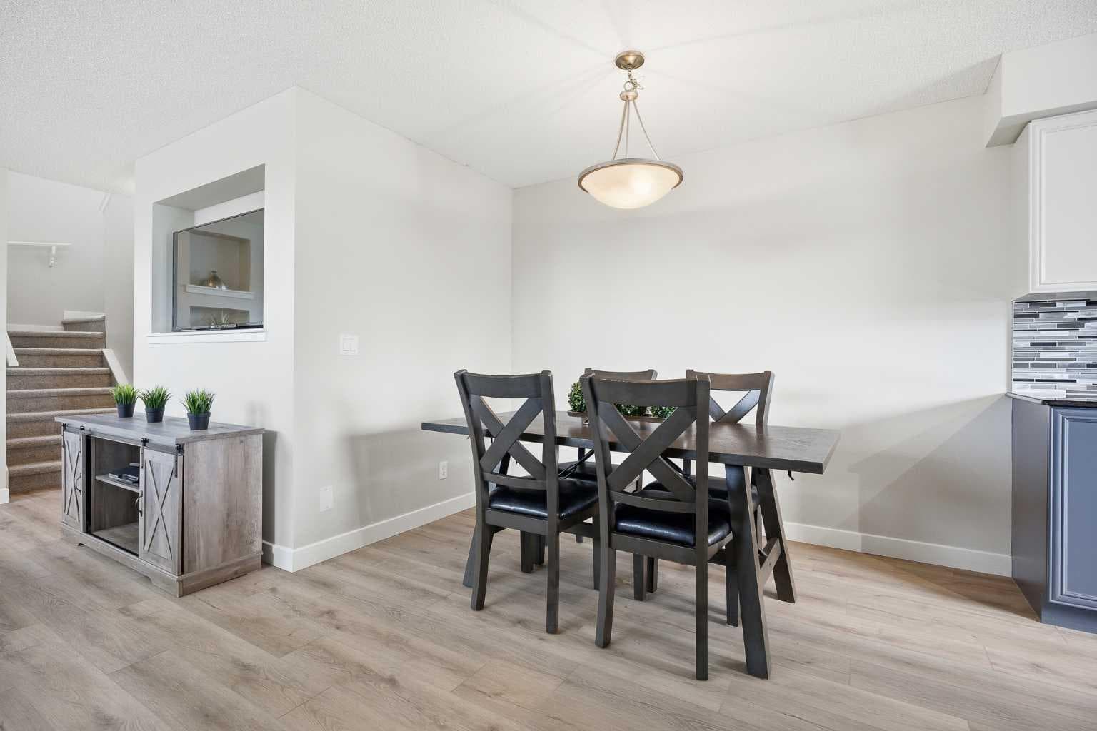 266 Kingsbridge Road SE