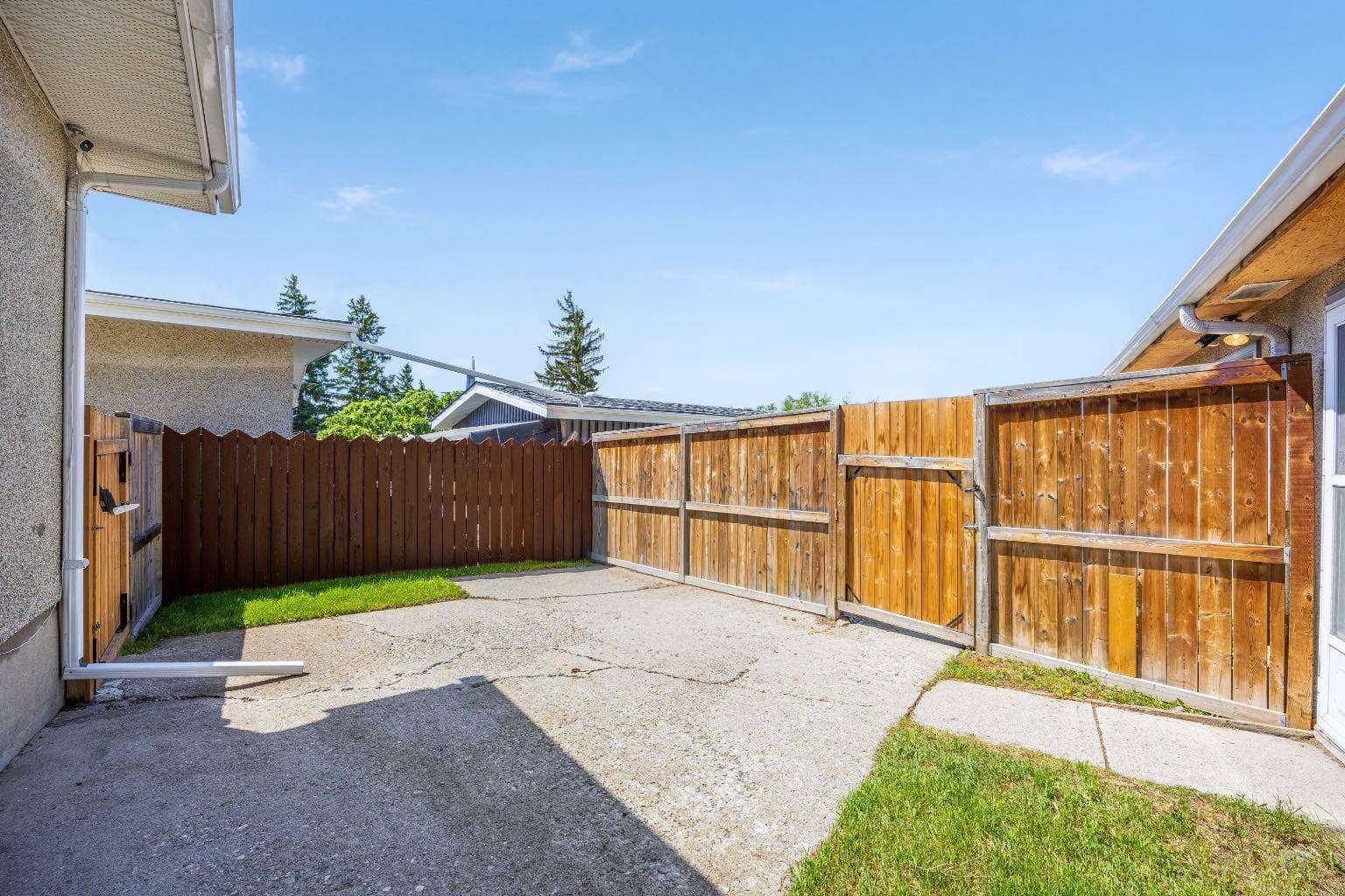1307 Radisson Drive SE