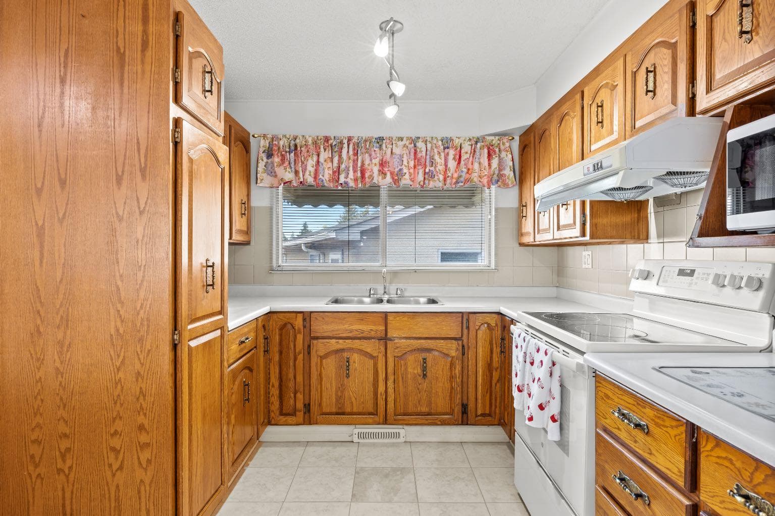 1307 Radisson Drive SE