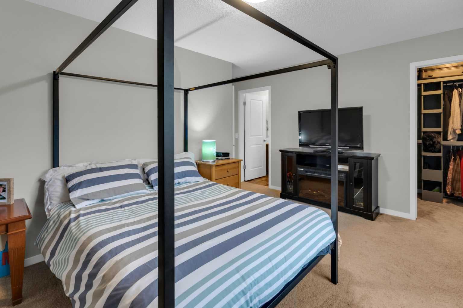 367 Fireside Place 