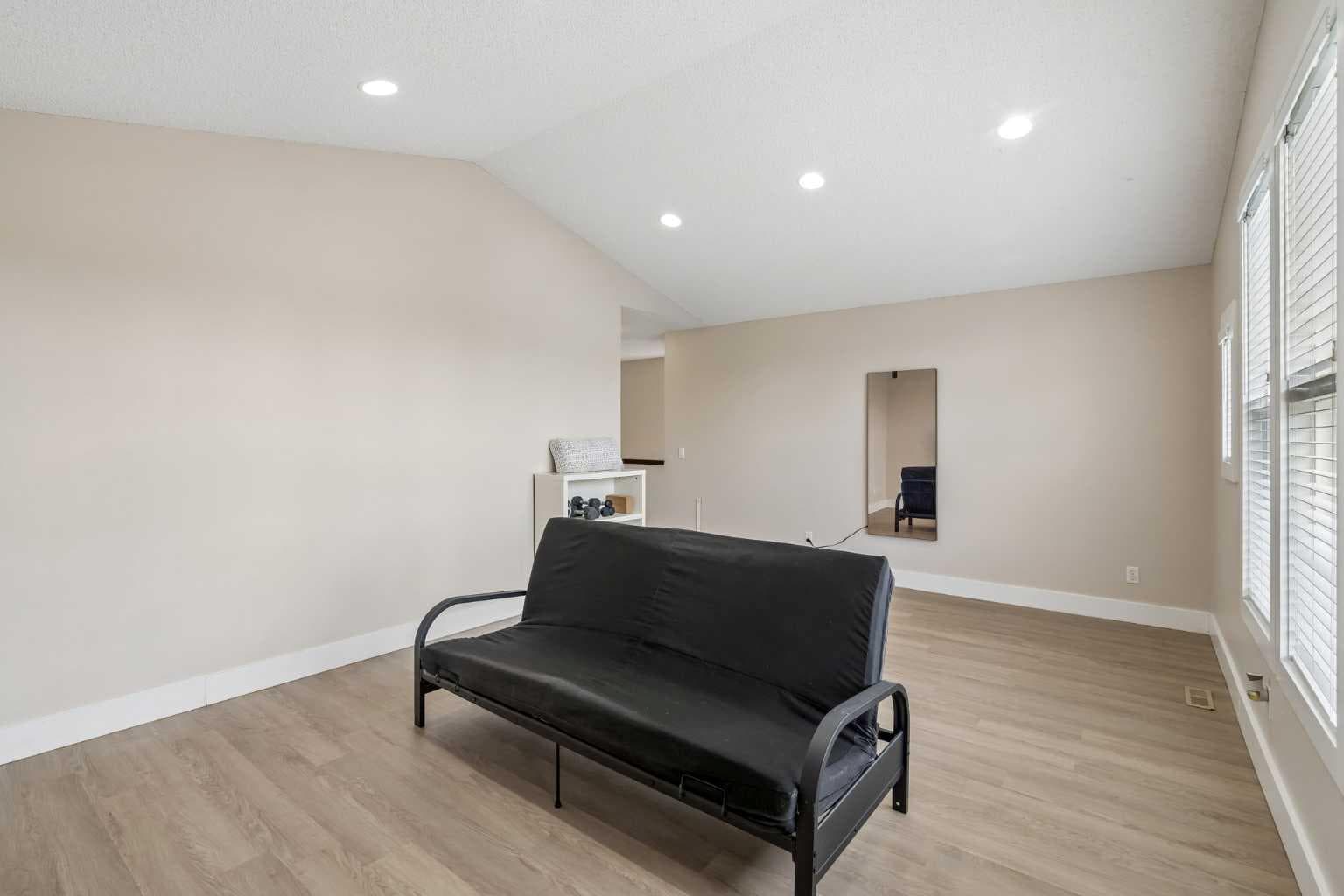 45 Mahogany Terrace SE