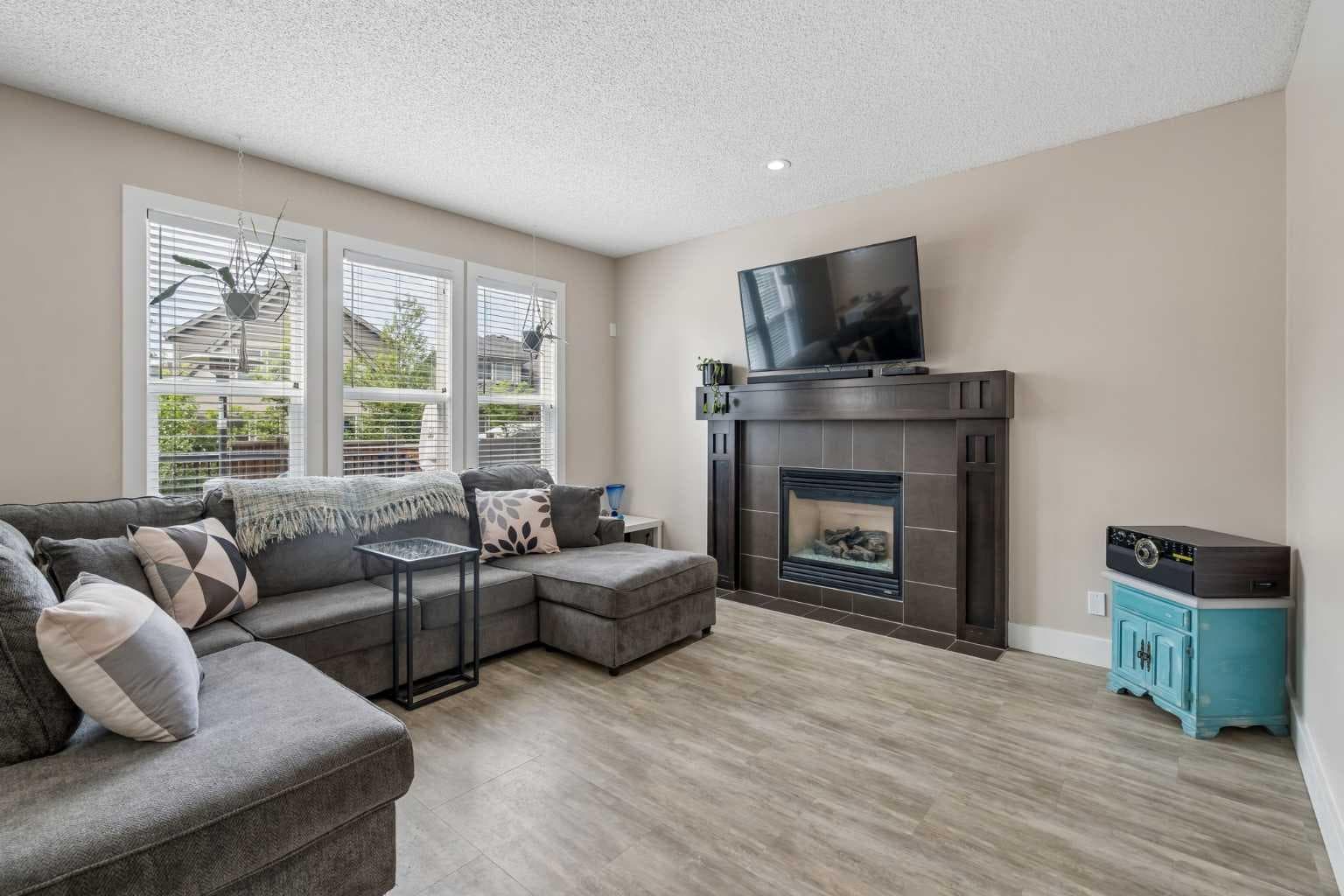 45 Mahogany Terrace SE