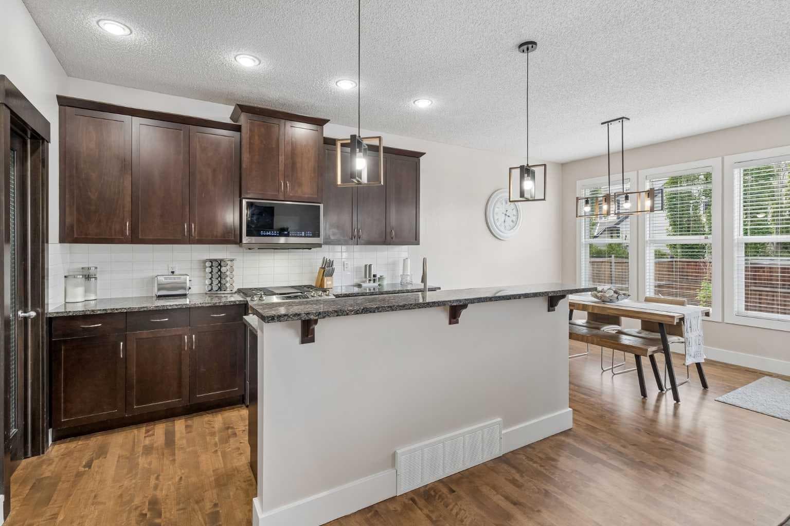 45 Mahogany Terrace SE