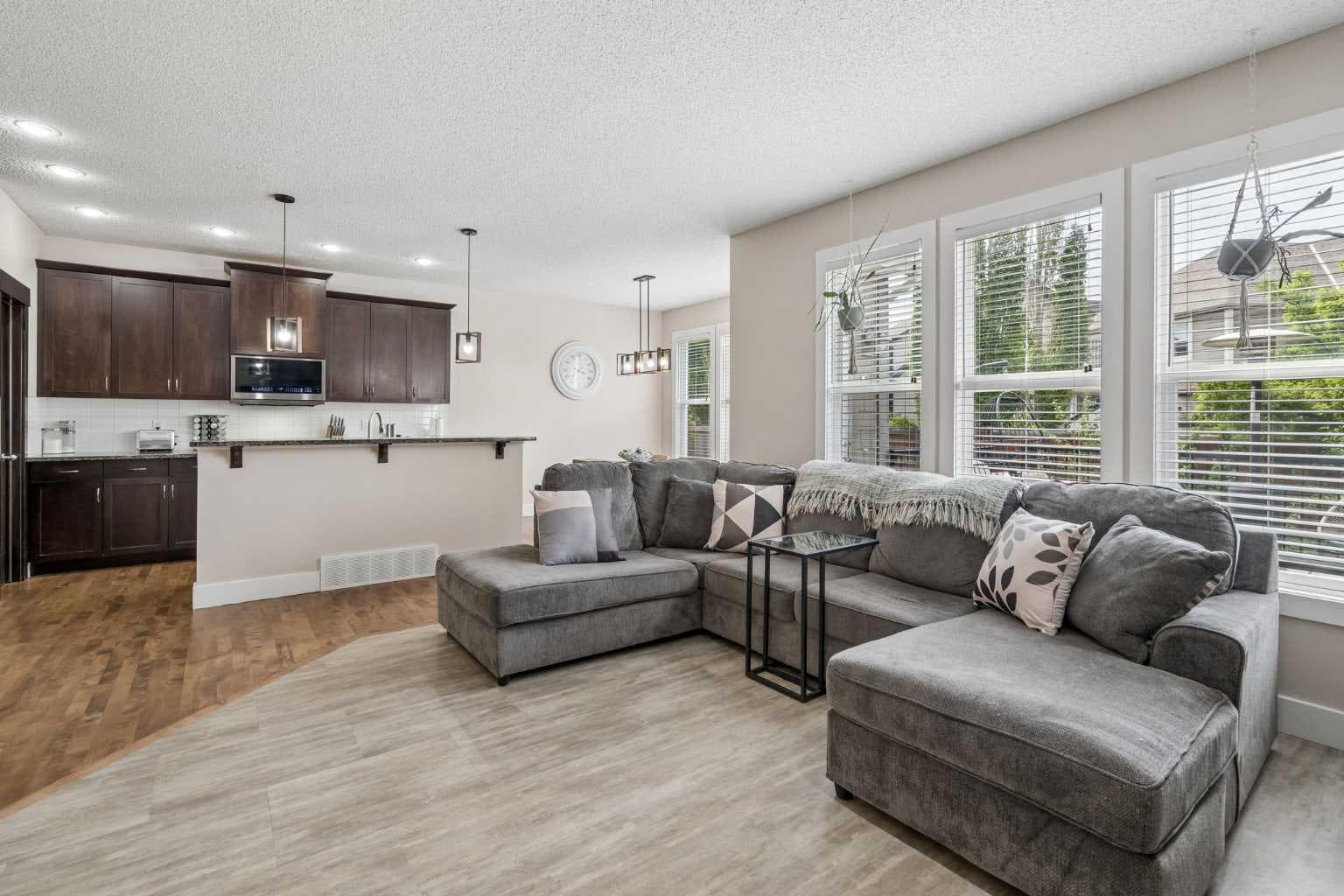 45 Mahogany Terrace SE