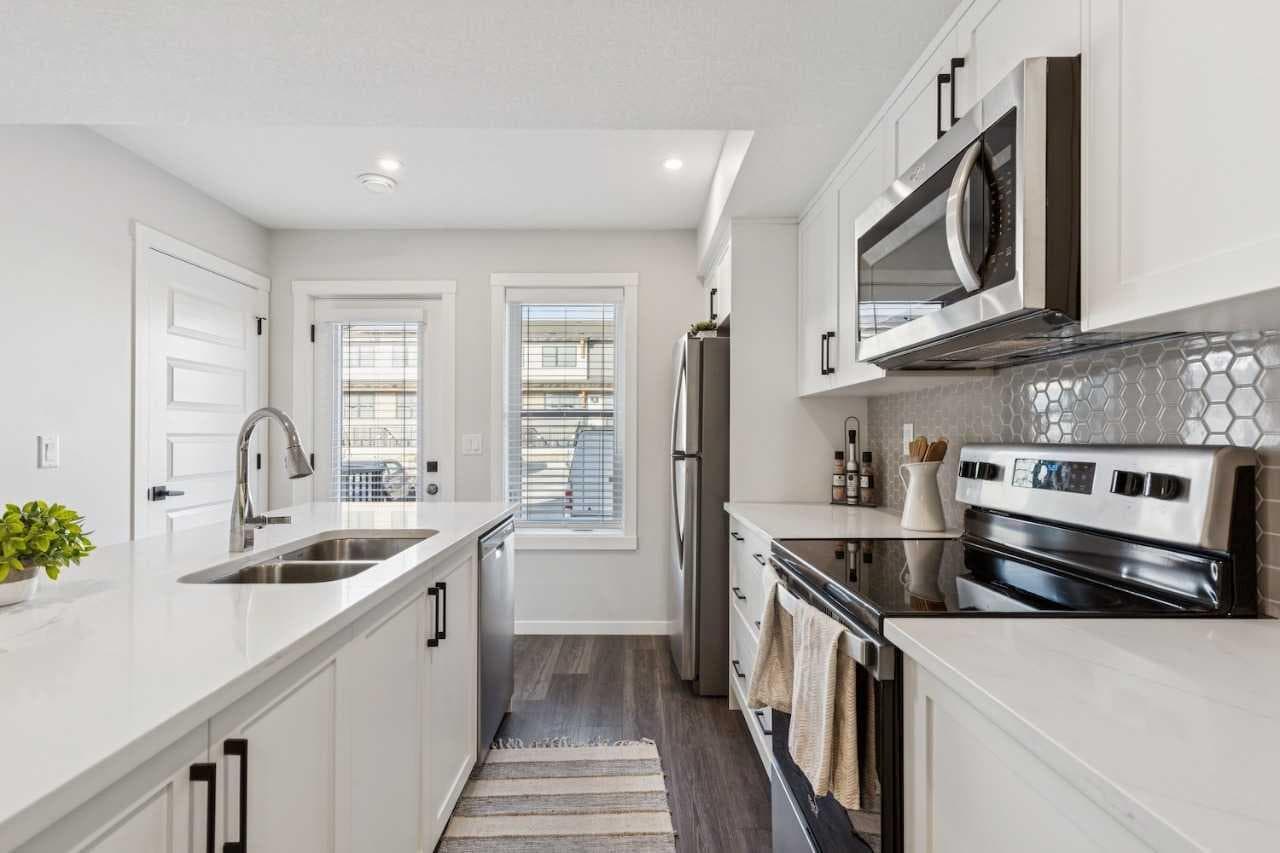 109, 63 Belmont Passage SE