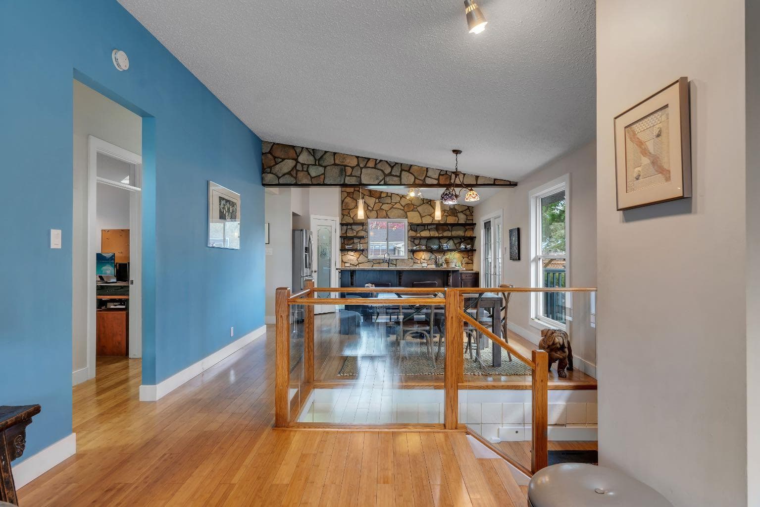 6316 Crowchild Trail SW