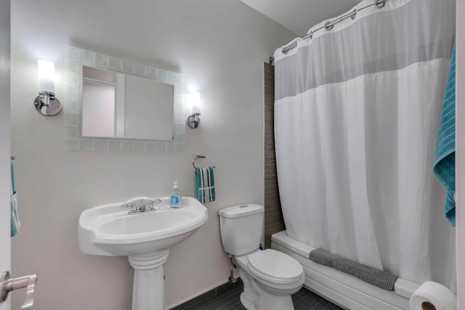 6316 Crowchild Trail SW