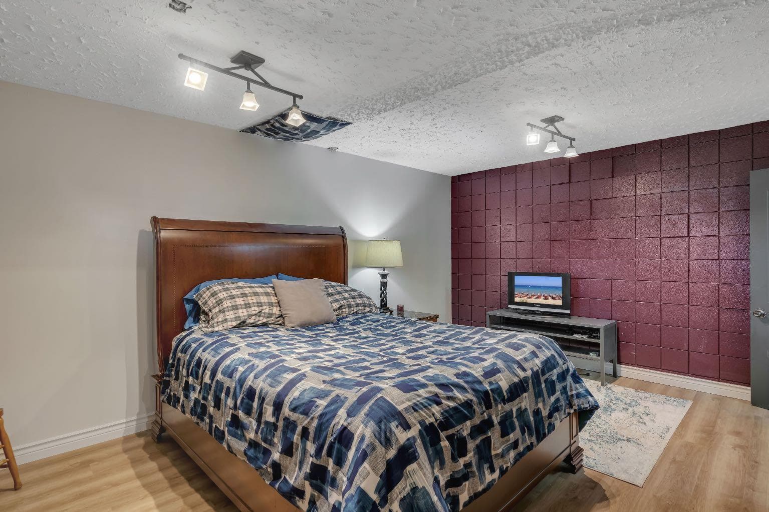 6316 Crowchild Trail SW