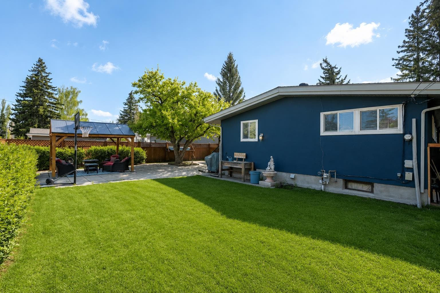 6316 Crowchild Trail SW
