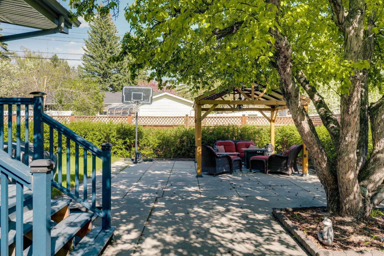 6316 Crowchild Trail SW