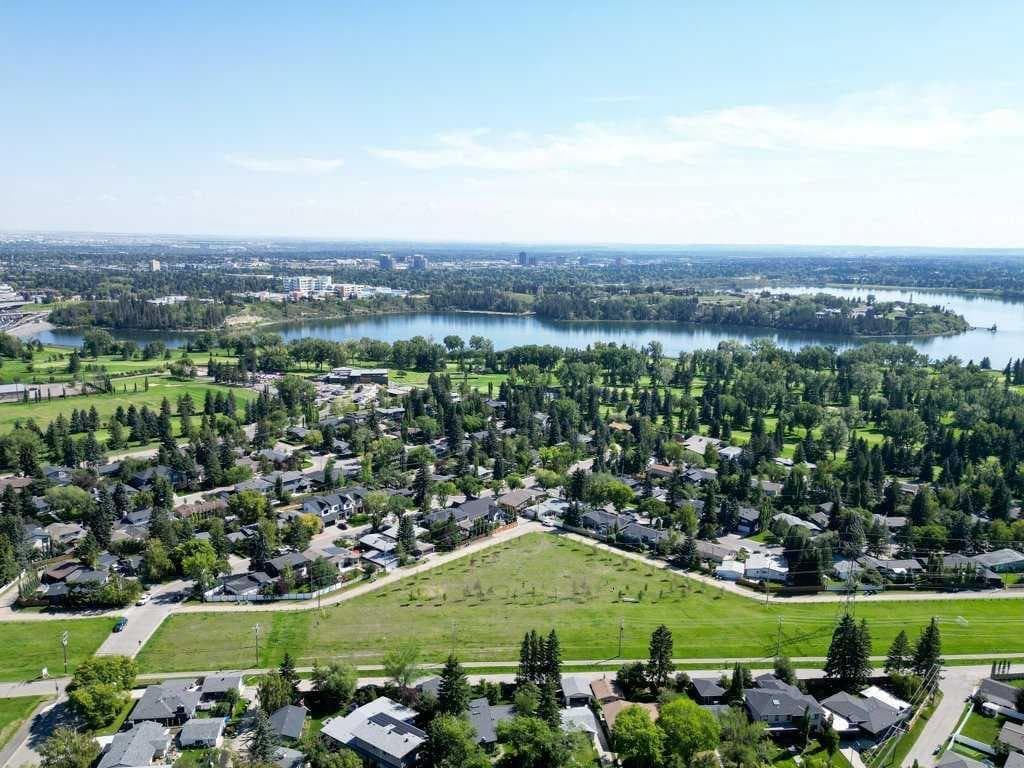 6316 Crowchild Trail SW