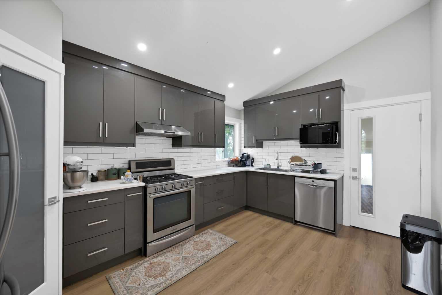 100 SAN DIEGO Green NE