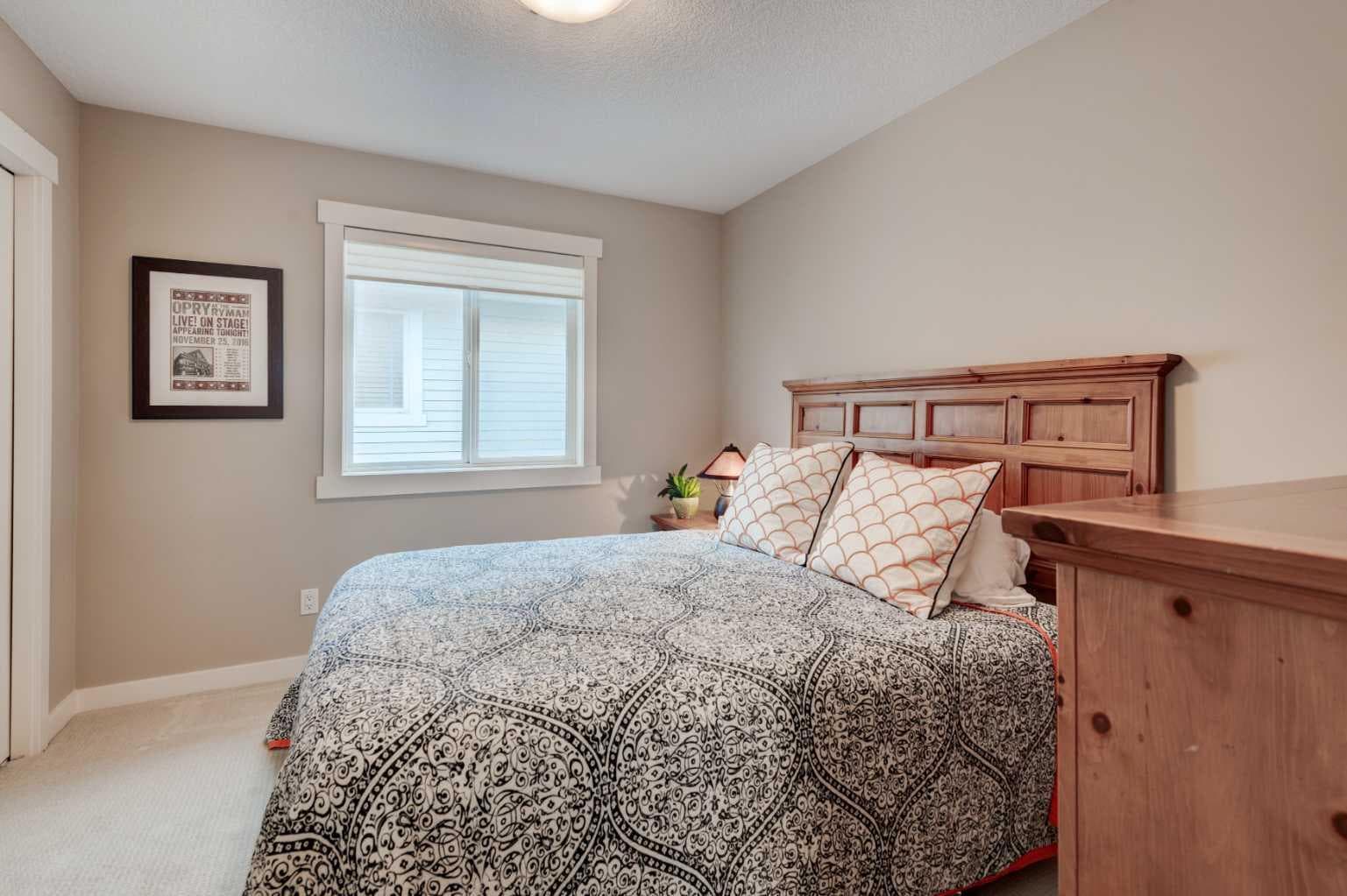 78 Ypres Green SW