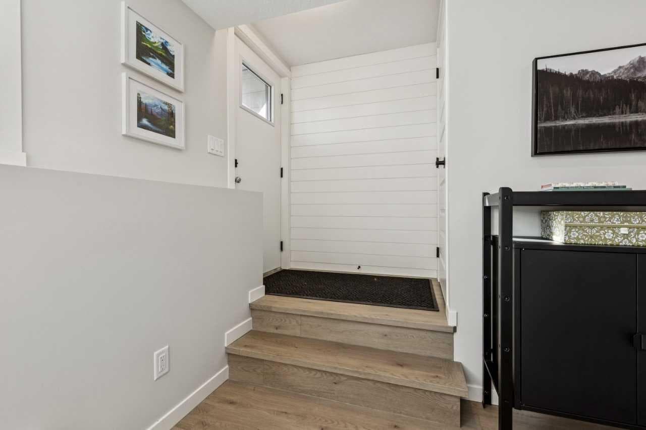 110, 63 Belmont Passage SW