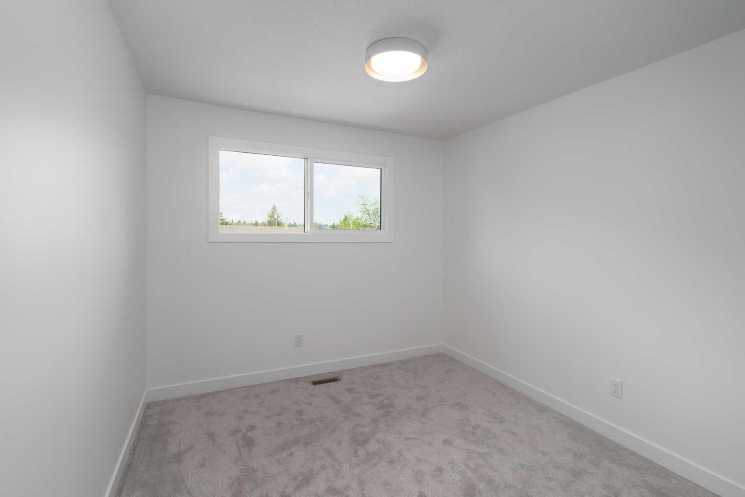 312 Queensland Road SE