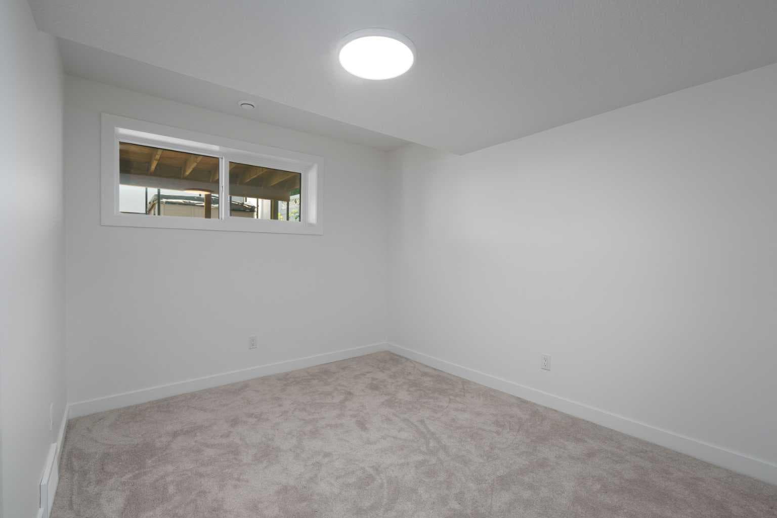 312 Queensland Road SE