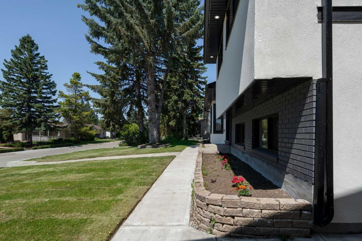 312 Queensland Road SE