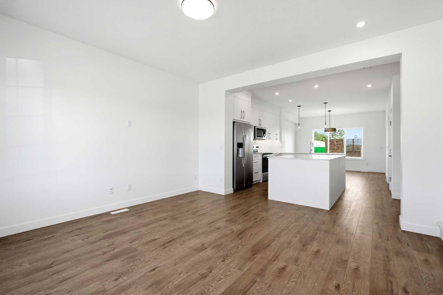 9993 Huxbury Drive NE