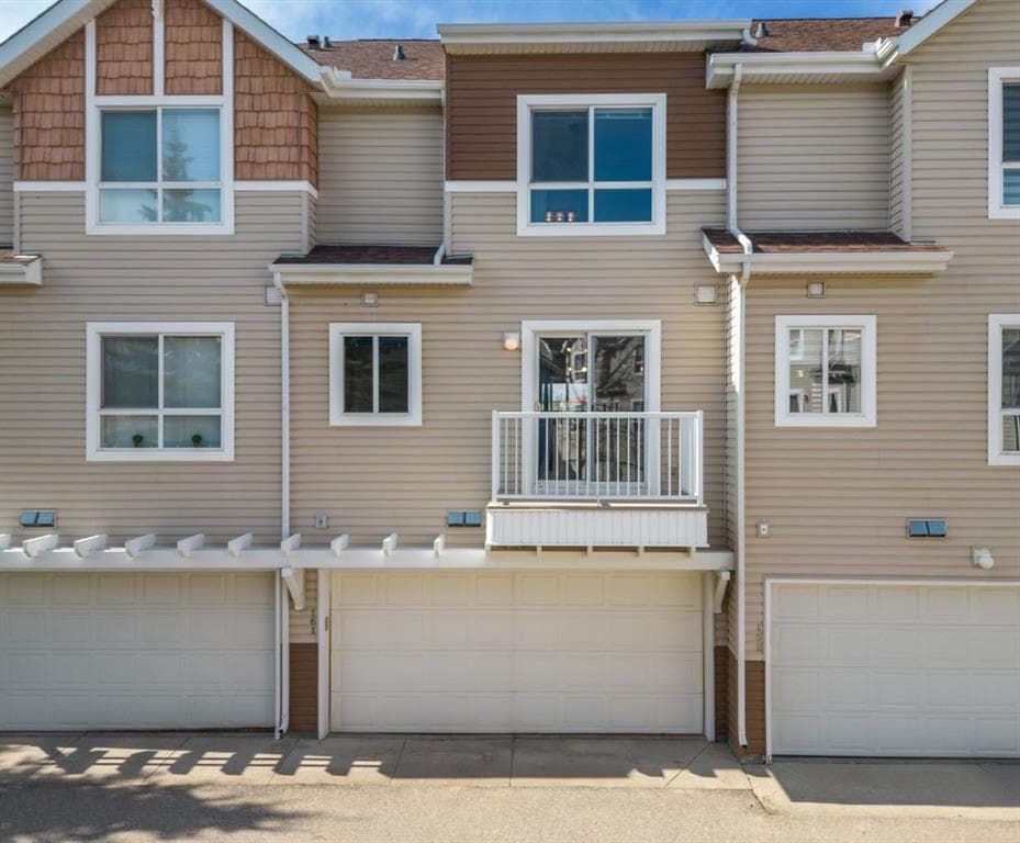 161 Tuscany Court NW
