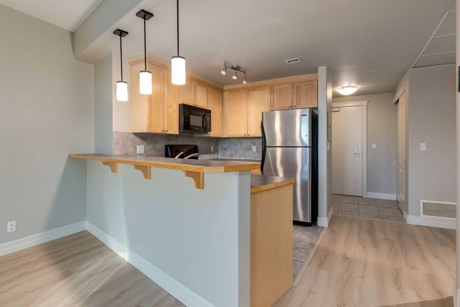 2104, 836 15 Avenue SW