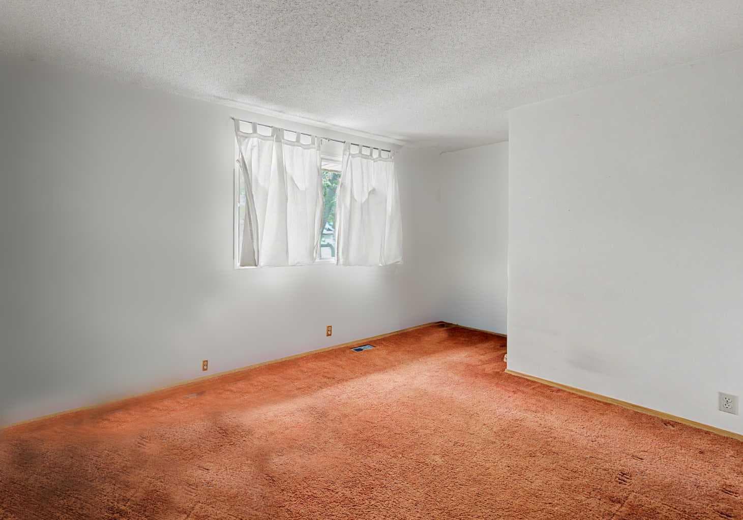 1032 Varsity Estates Drive NW