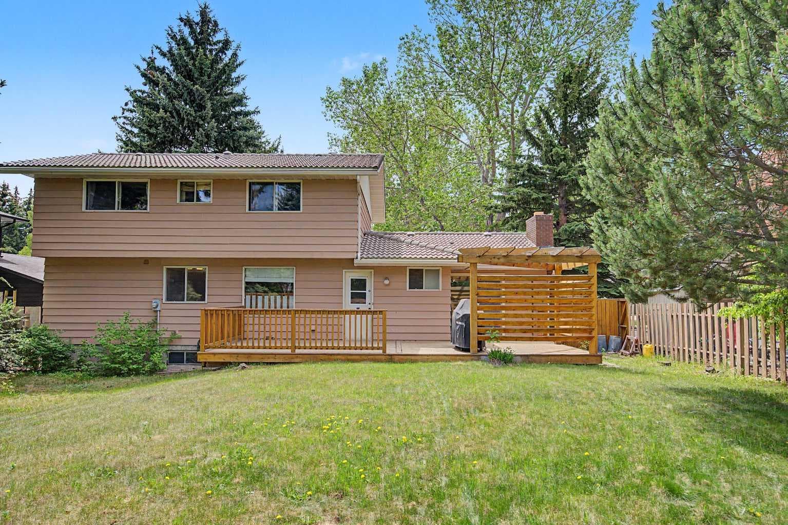 1032 Varsity Estates Drive NW