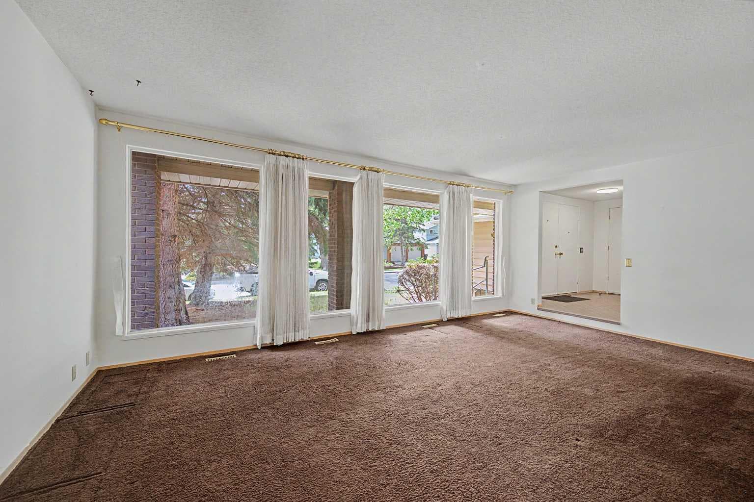 1032 Varsity Estates Drive NW