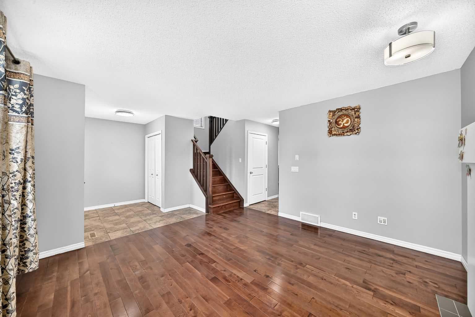 16 Skyview Springs Road NE