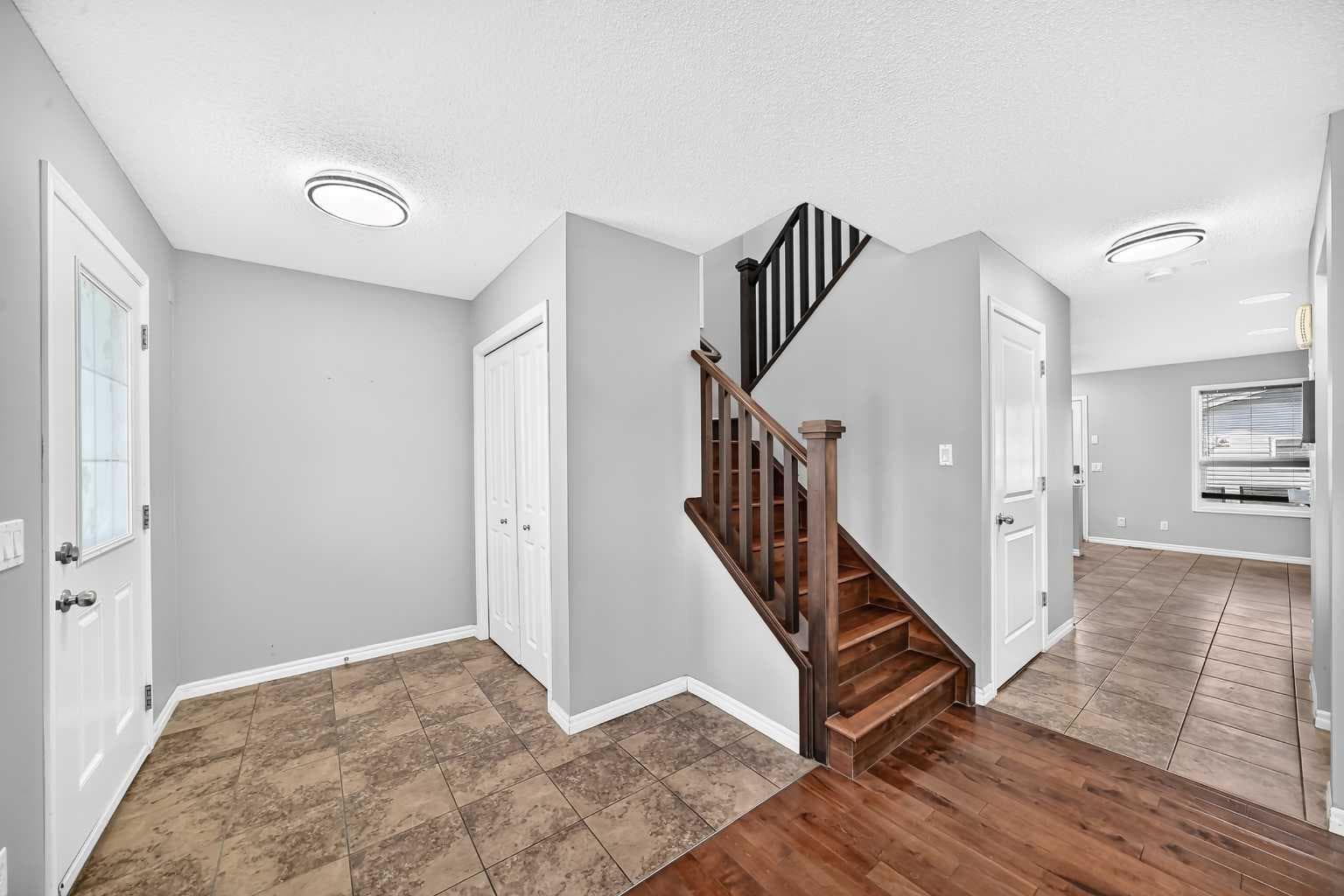 16 Skyview Springs Road NE