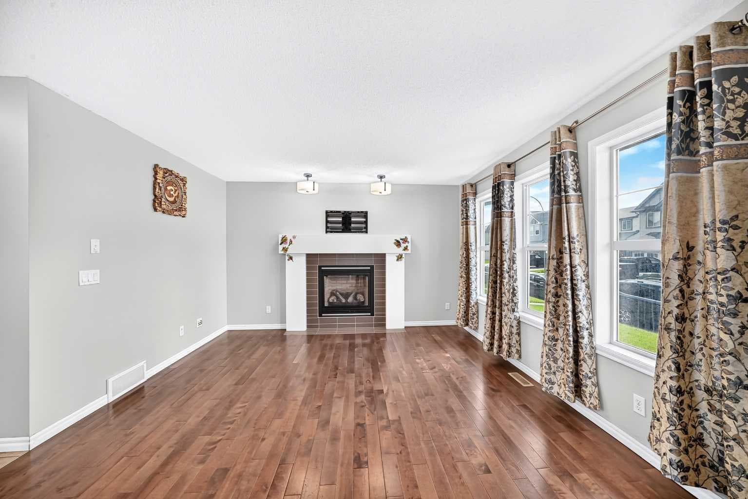 16 Skyview Springs Road NE