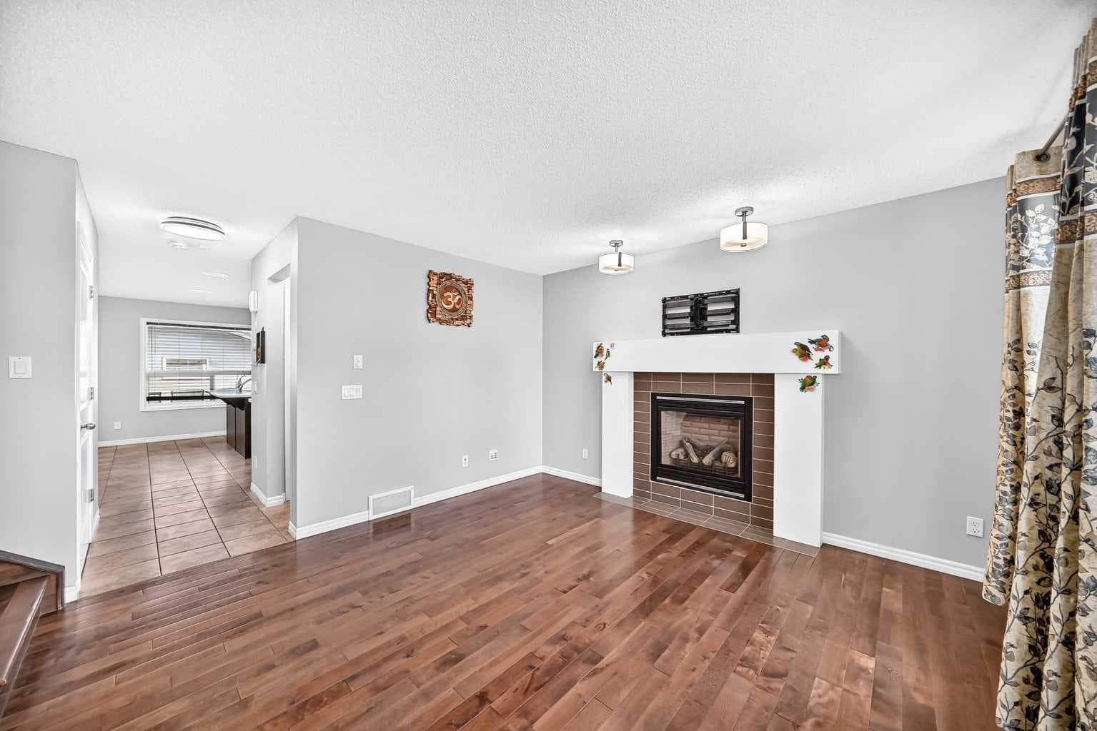 16 Skyview Springs Road NE