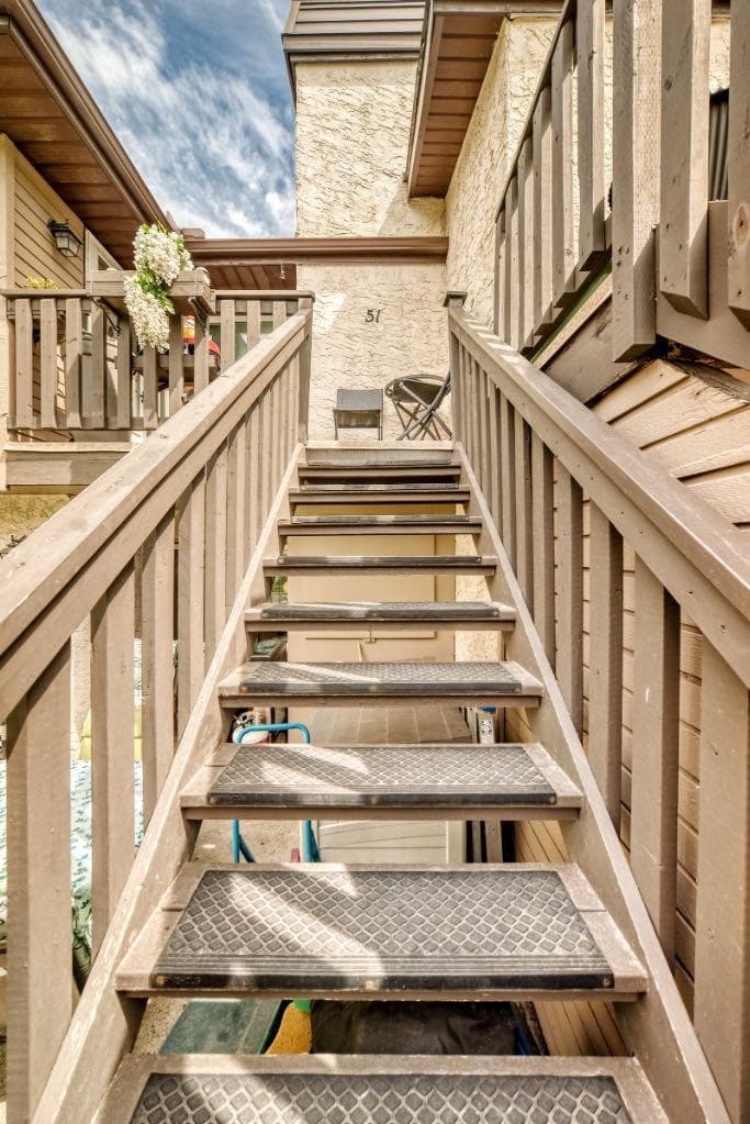 51 Cedar Springs Gardens SW