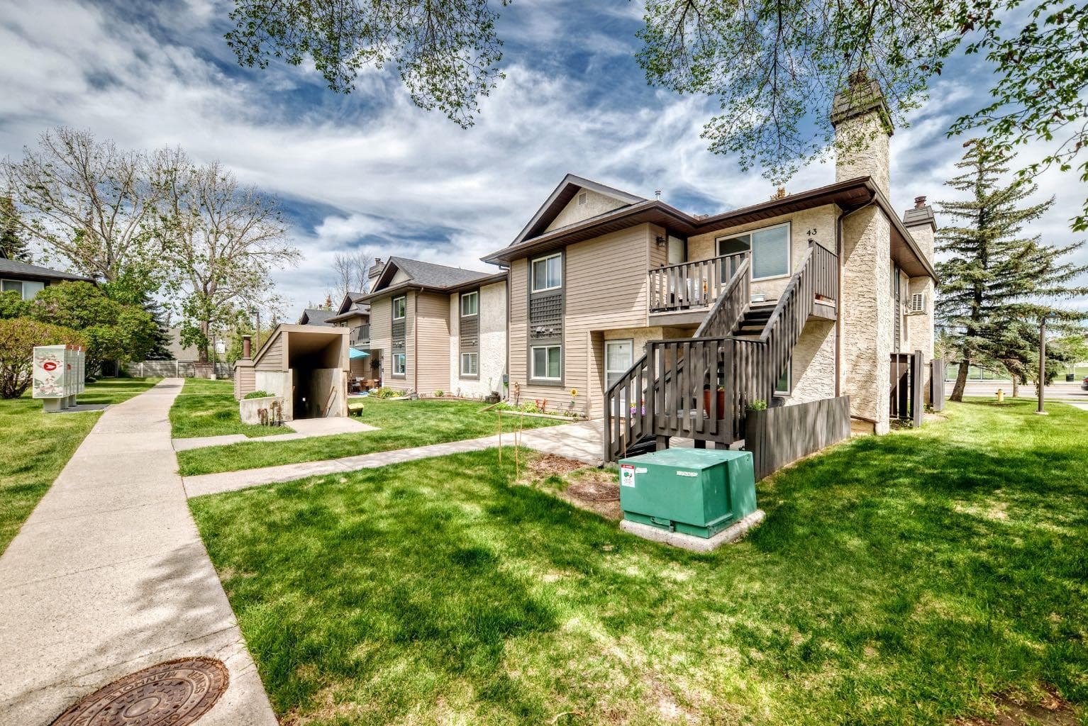 51 Cedar Springs Gardens SW