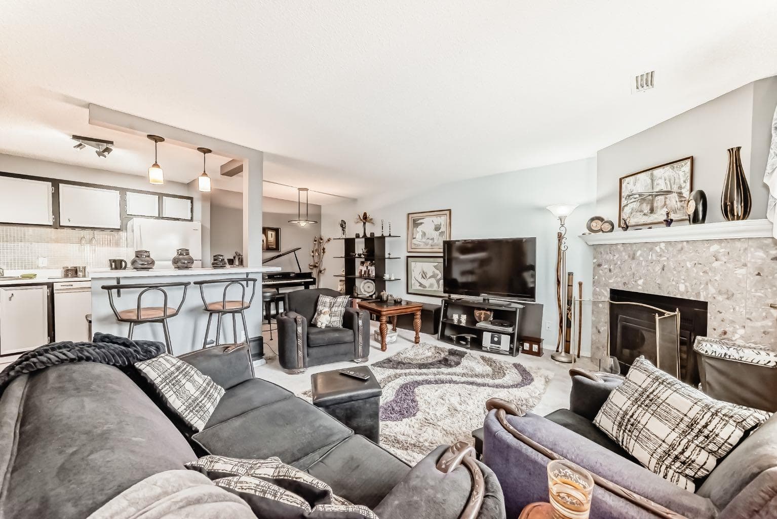 51 Cedar Springs Gardens SW