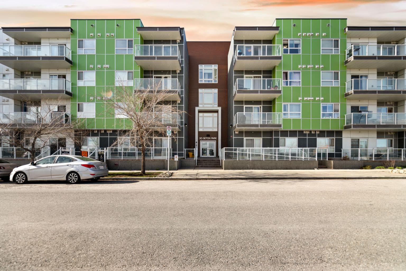 225, 20 SETON Park SE