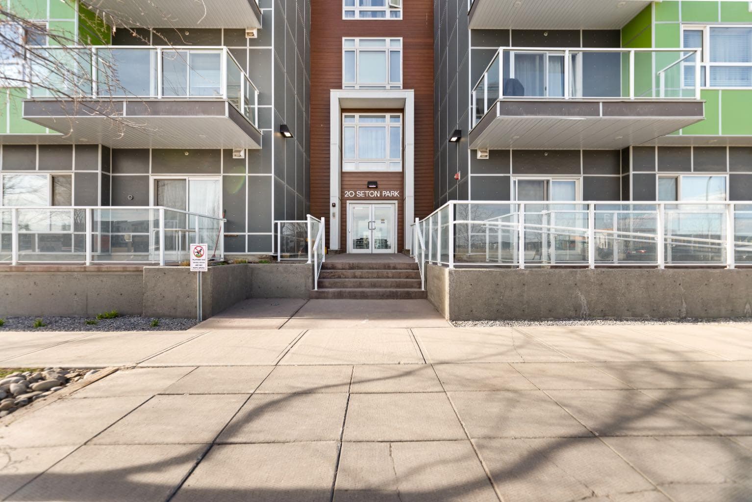225, 20 SETON Park SE