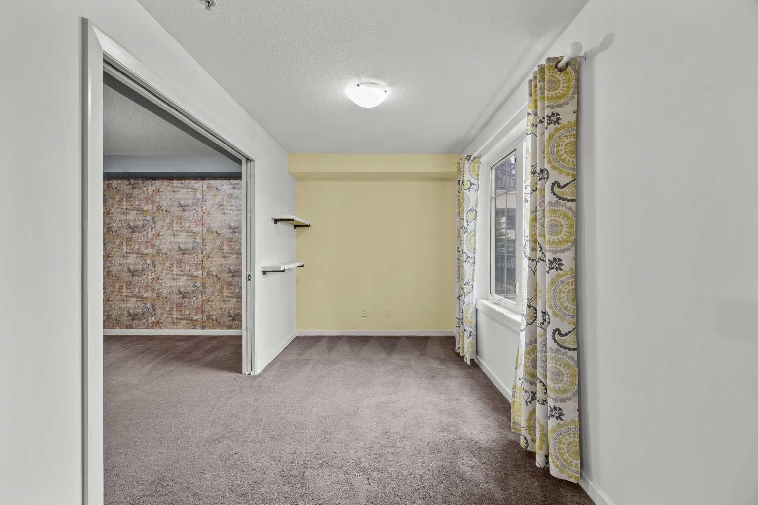 1213, 310 McKenzie Towne Gate SE
