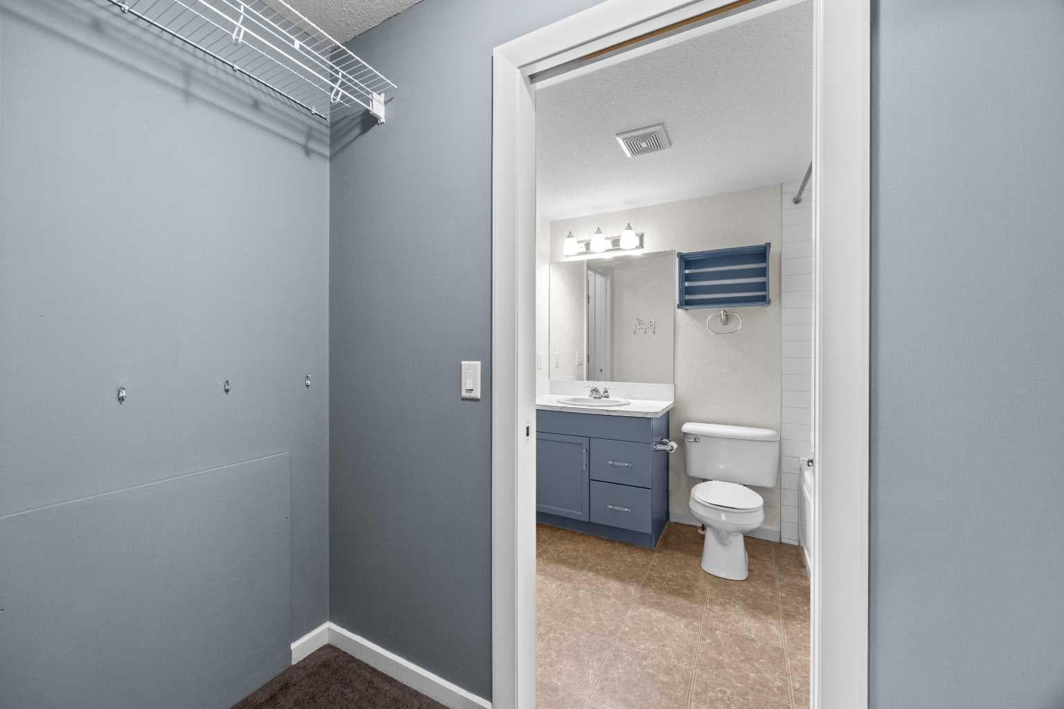 1213, 310 McKenzie Towne Gate SE