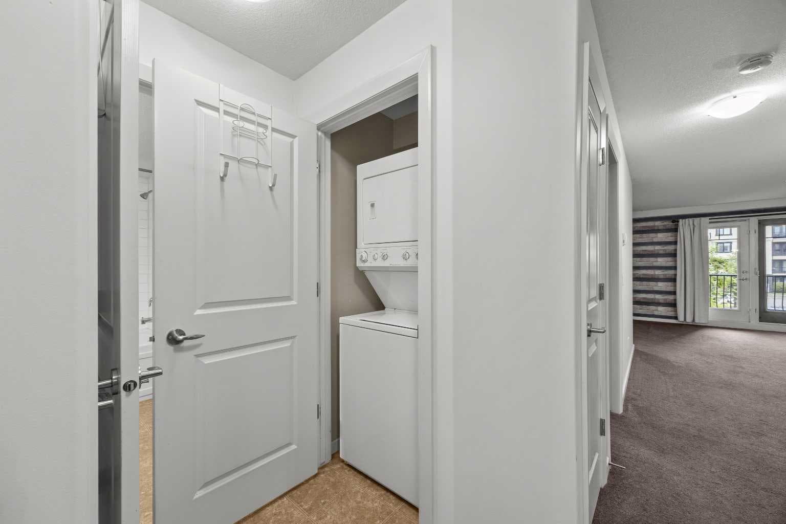 1213, 310 McKenzie Towne Gate SE