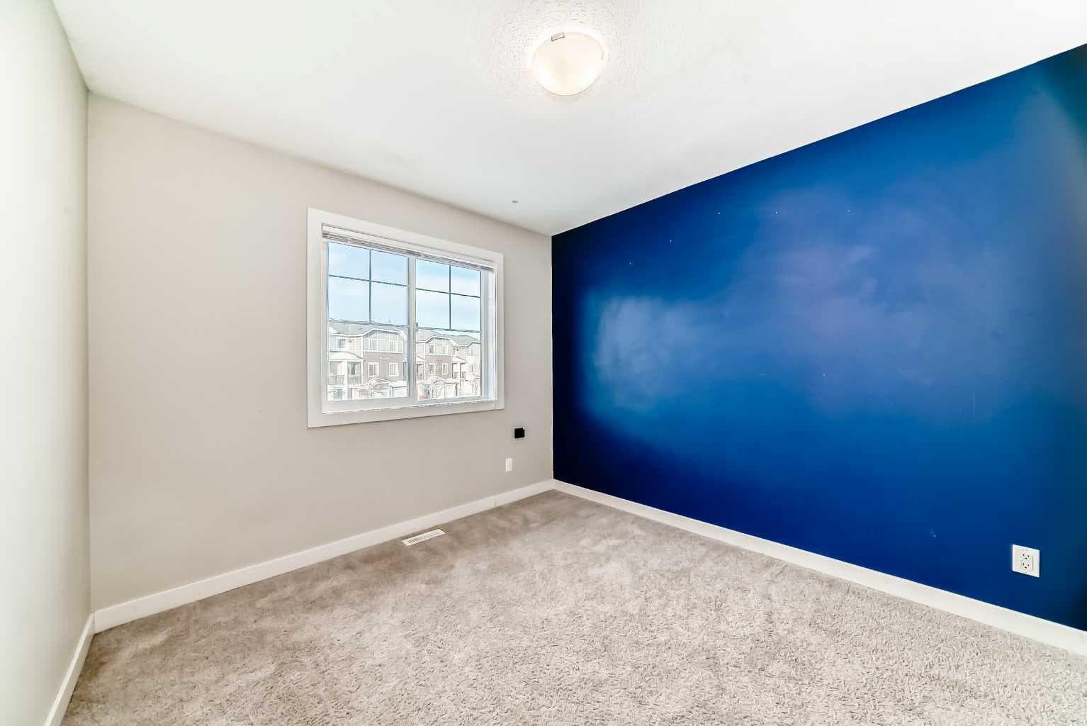 115, 300 Marina Drive 